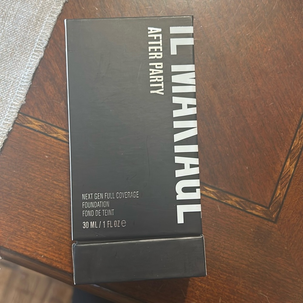 IL Makiage Full Coverage Foundation #185